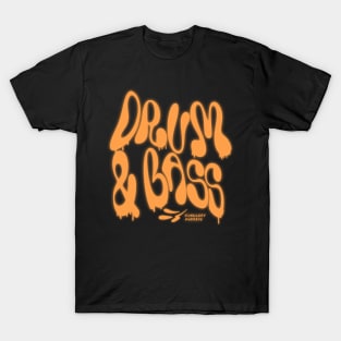 DRUM AND BASS  - Liquid Y2K Font (Orange) ) T-Shirt